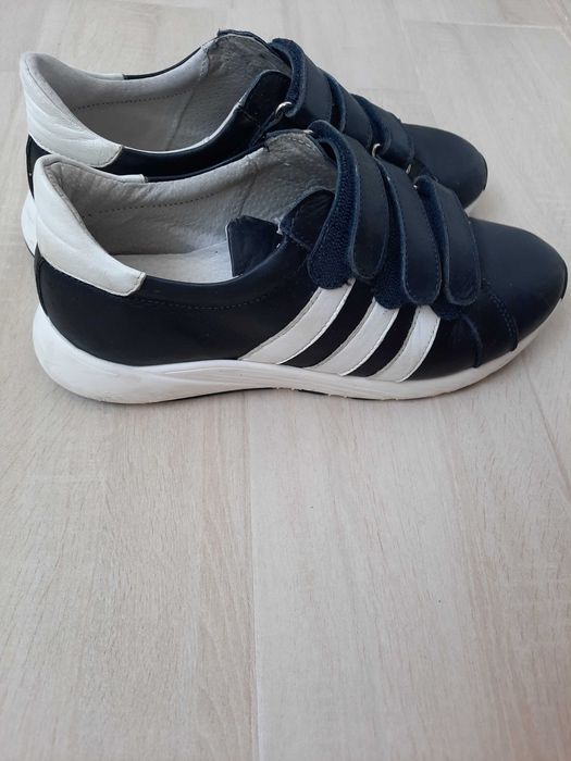 Pantofi sport baieti marimea 39