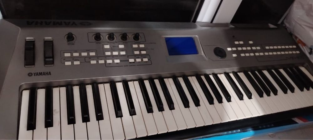 Сентизатор ямаха мм6