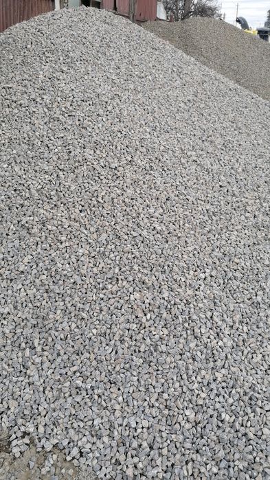 Vând sort, nisip, criblura,, piatră spartă, pământ, transport moloz