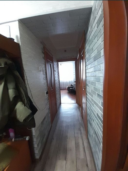 Продам квартиру 4 комнаты