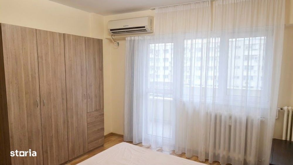 Apartament 3 camere Piata Rosetti/Centru / imobil 1981