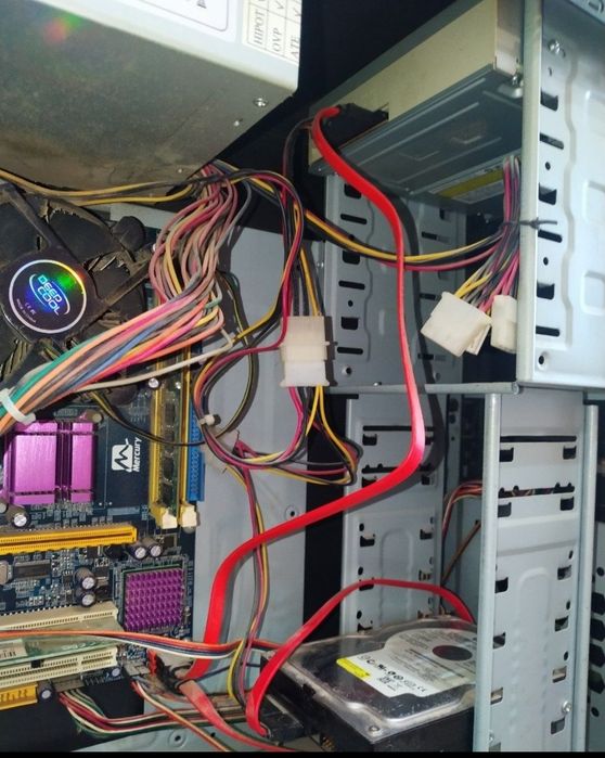 Продаётся срочно дёшево компьютер !