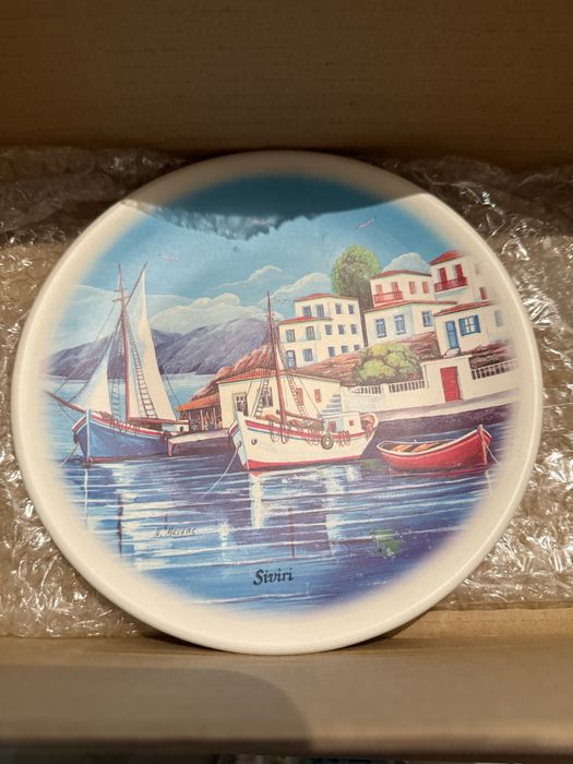 20-30 лева нови чинии от различни места по света