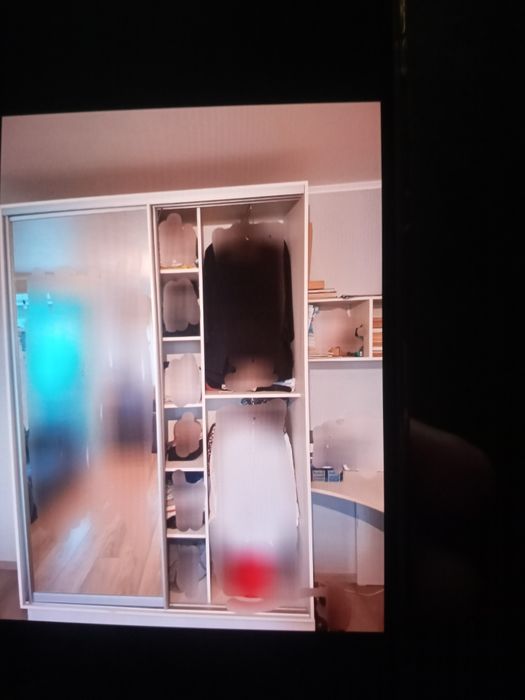 Продам шкаф,стол, комод