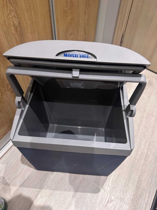 Хладилнa чанта Mobicool - , 25л, 12V-220V студено