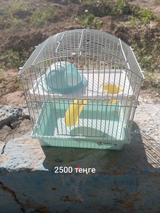 Продам клетку для попугаев