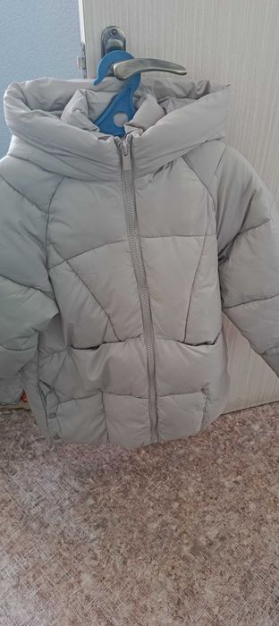 Продам куртку новую