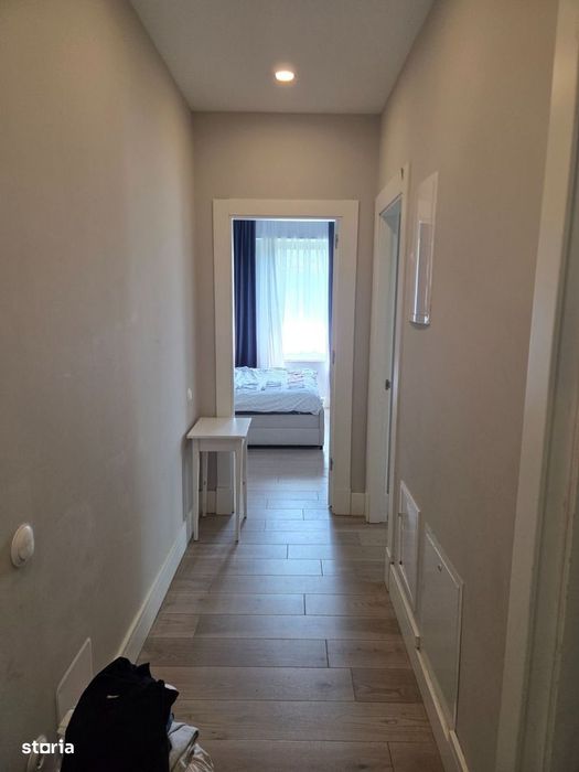 Apartament cu 4 camere si curte privata exclusiva