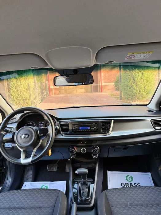 Продается Kia Rio 2018г (100,230 тыс пробег) Цвет Темно-Серый