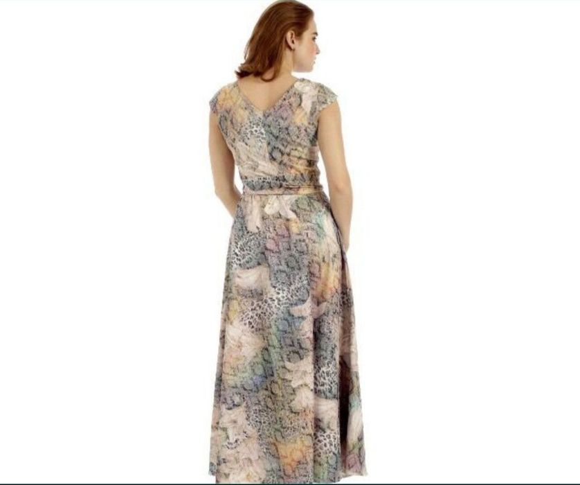 Вечерние длинные платья