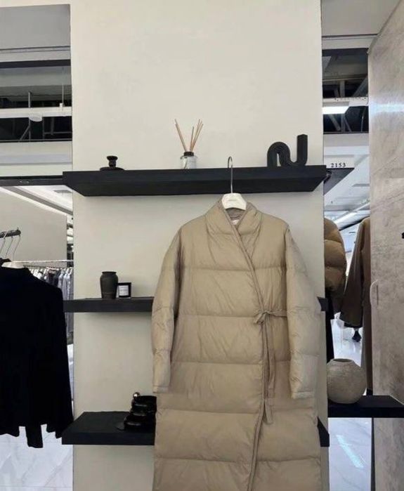 Пуховик, длинная куртка на запах. Размер М (большемерит)