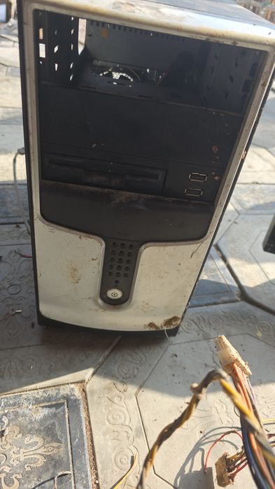 Продам на запчасти компьютеры