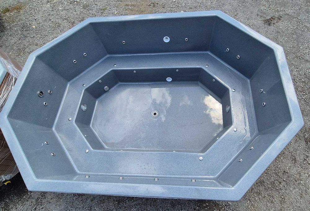 Piscină mică din fibră de sticlă – Pachet FULL cu hidromasaj