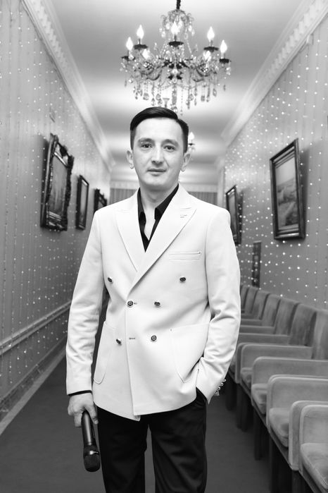 Ведущий Шоумен на новогодние корпоративы