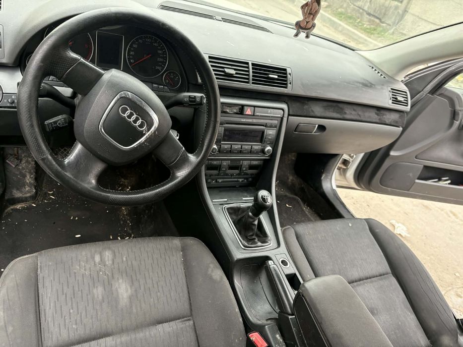 Pentru dezmbrari audi a4 b7 2.0 tdi.