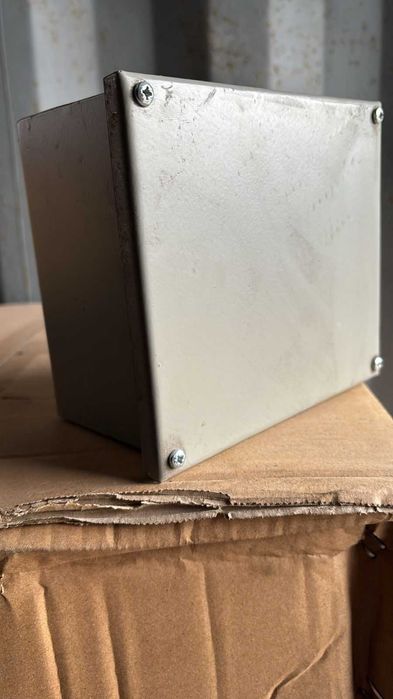 Коробка протяжная