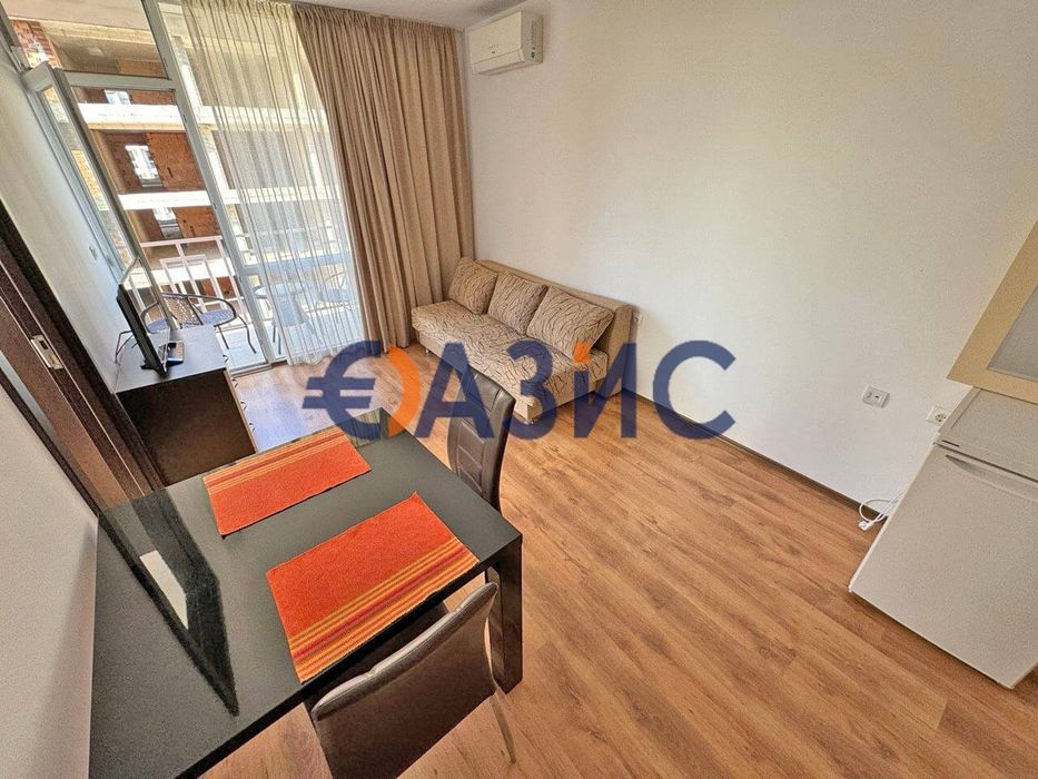 Продава се Двустаен апартамент в к.к. Слънчев бряг - 40 кв.м за 1563 €/кв.м - Снимка #4