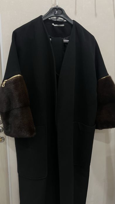 Продается пальто