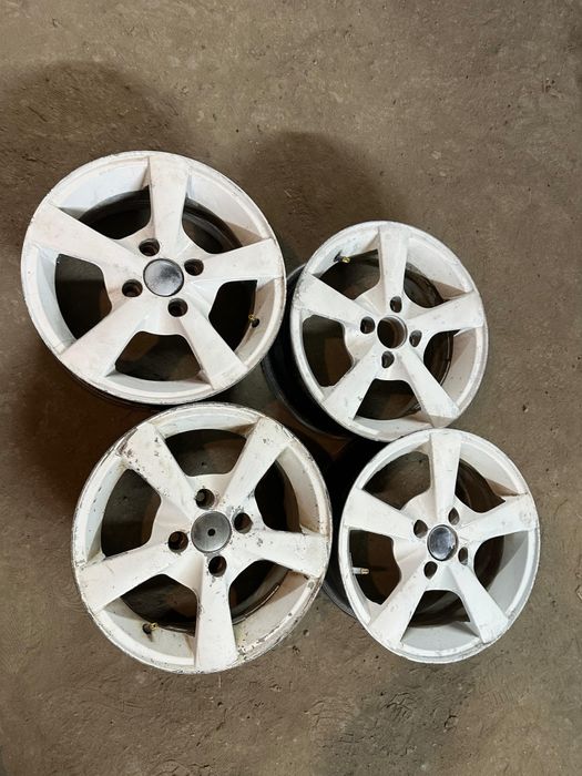 R14 PCD 4 *100 Комплект легкосплавных дисков