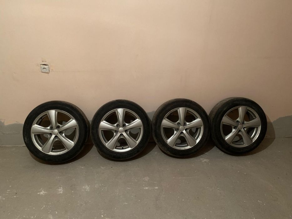 Продам диски с шинами