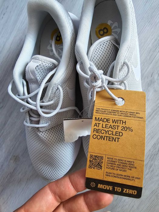 Маратонки Nike,,40номер,много удобни, Купени са в Америка.