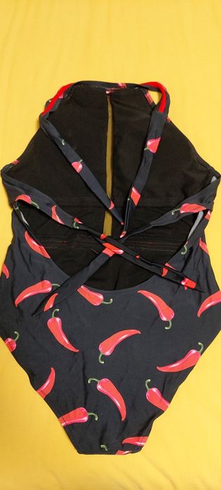 Продам яркий шикарный купальник