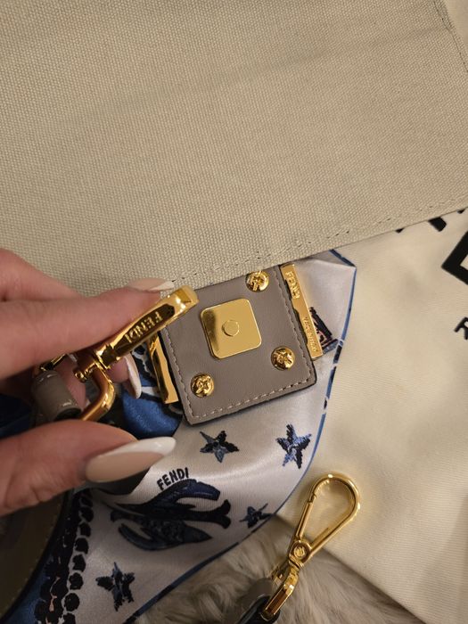 Налична чанта Fendi Baguette