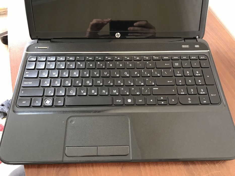 Ноутбук hp в хорошем состоянии.