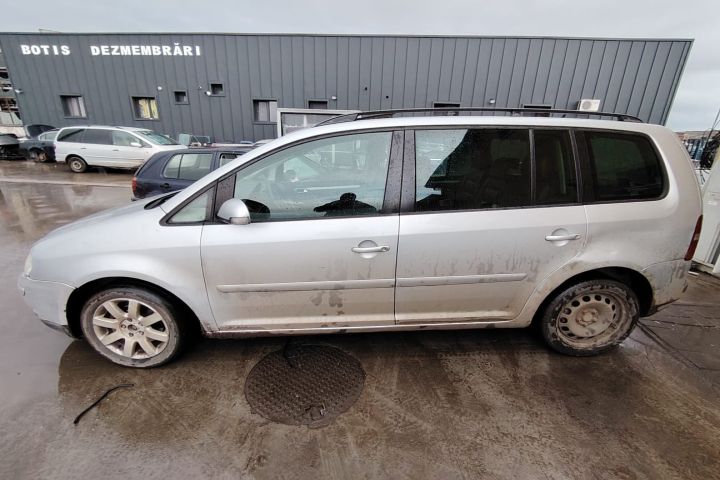 Compresor AC Volkswagen VW Touran 2004 1.9 TDI MT (100 hp)