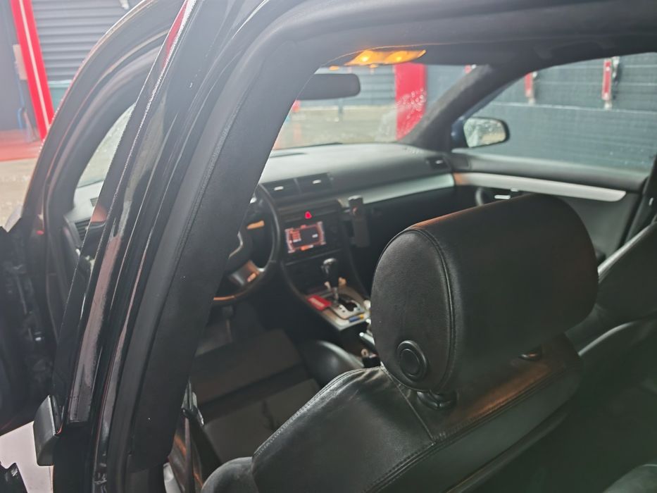 Vând / AUDI  A4 S Line 2008 negociabil