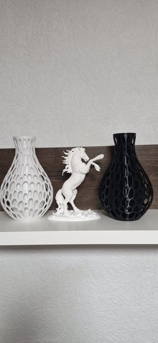 Decoratiuni casa  statuie cuplu/ vaza