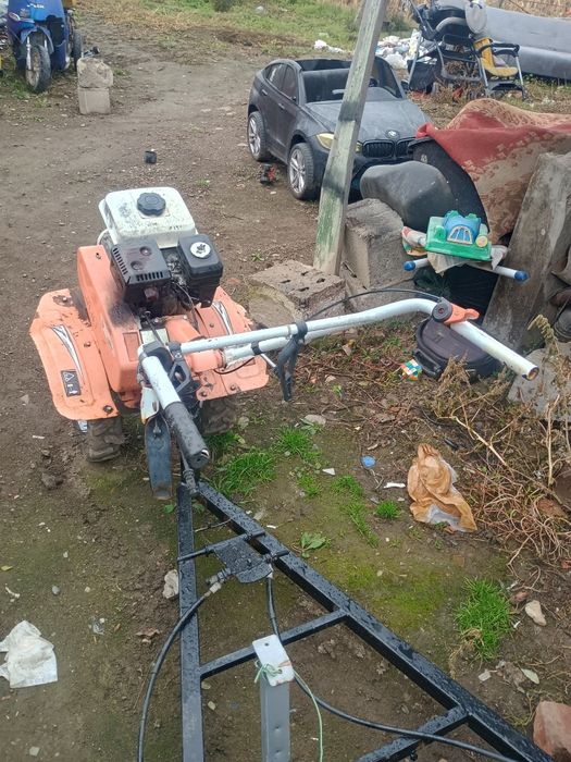 Vând motocultor an stare buna pornire ușoară