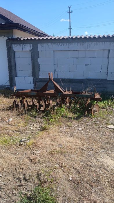 Vand utilaje agricole