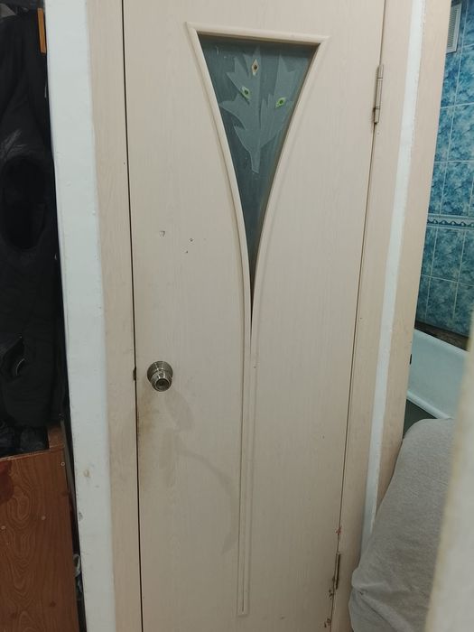 Все двери продам срочно