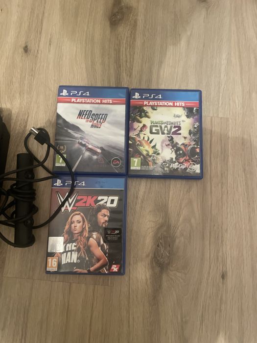Ps4+ 3 jocuri+ controller+ cameră
