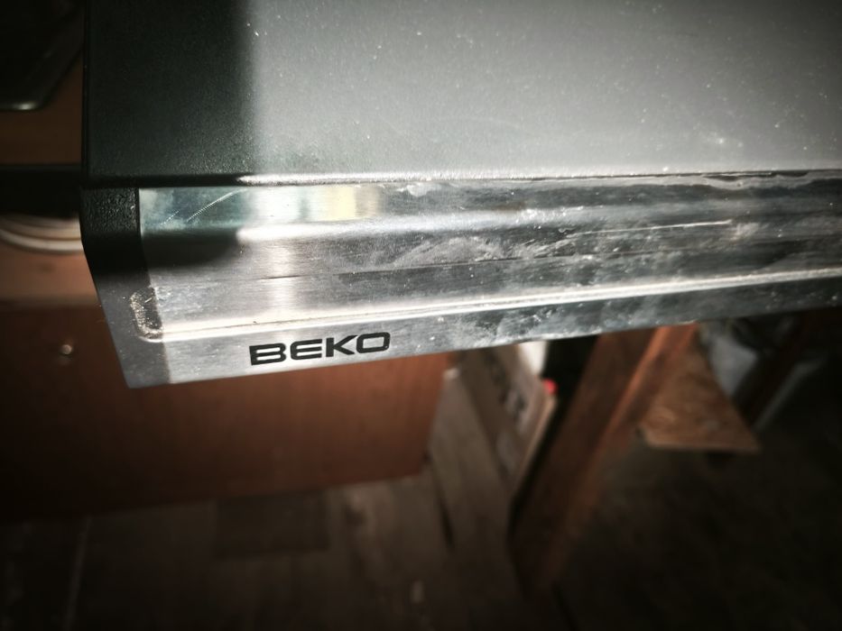 Вытяжка рабочая. За 3 тыс тг