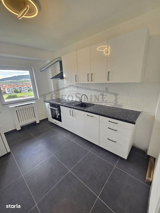 Apartament 136m² 4 camere dispus pe 2 niveluri Florești Str Prof I Rus