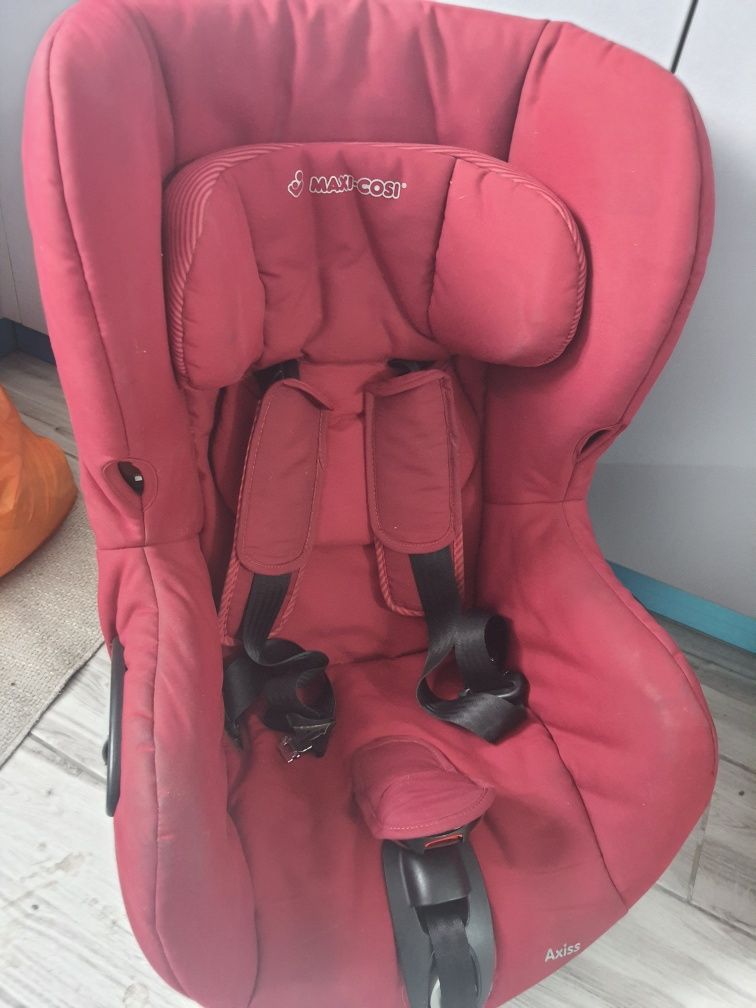 Maxi cosi 2024 axiss robin red