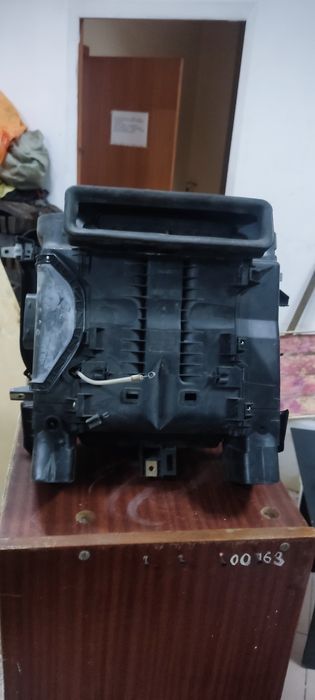 Корпус печки 124 мерседес