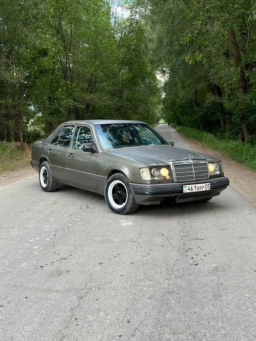 Мерседес 124 3.0