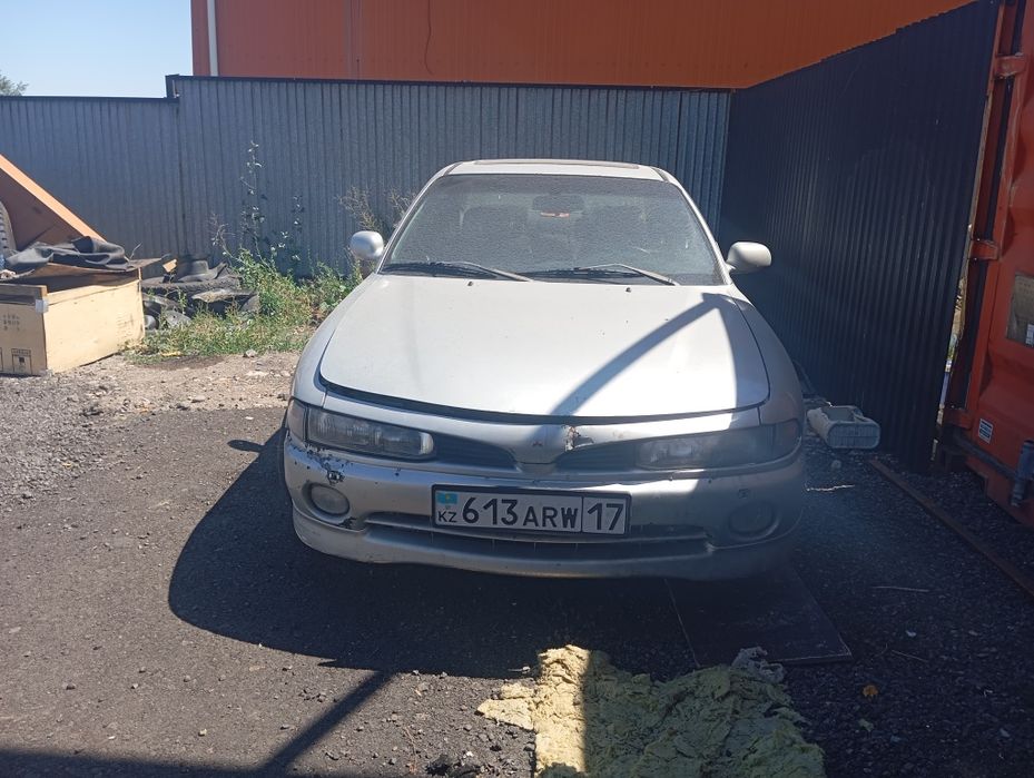 Митсубиси Галант 1993