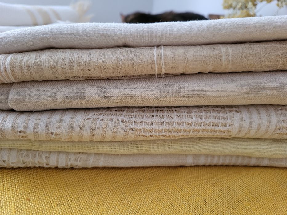 Pânzeturi vechi în stare foarte bună