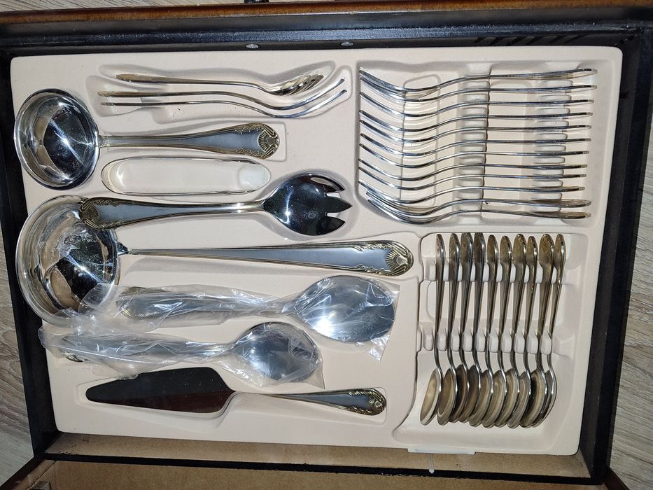 Столовые приборы