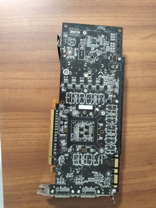 Продам GeForce GTX 580