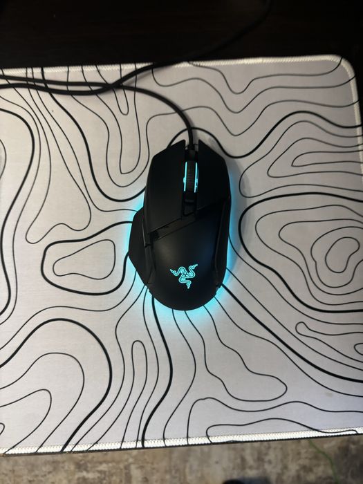 Vand mouse Razer Basilik V3