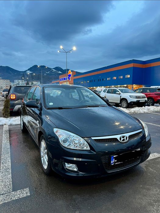 Vând Hyundai i30. 1.6 CRDI