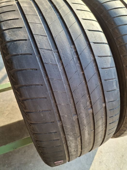 2 Anvelope de vară 255 40 r18 Bridgestone