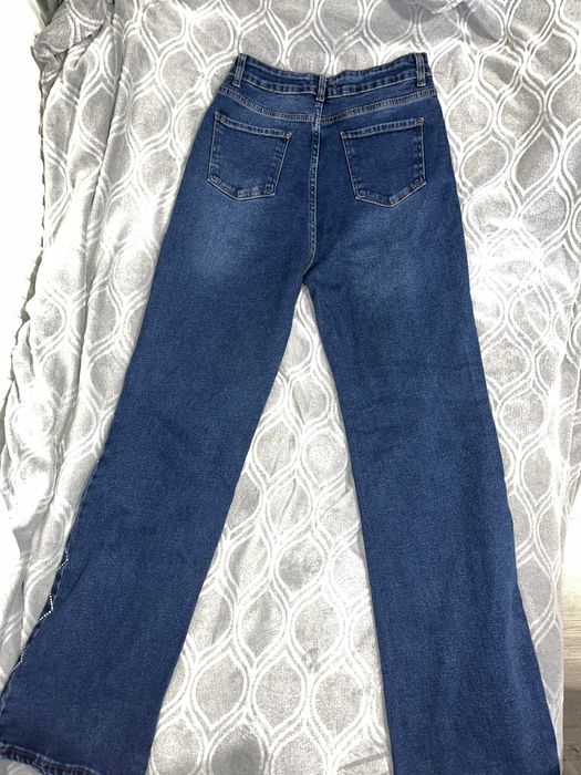 Сини дънки с камъчета