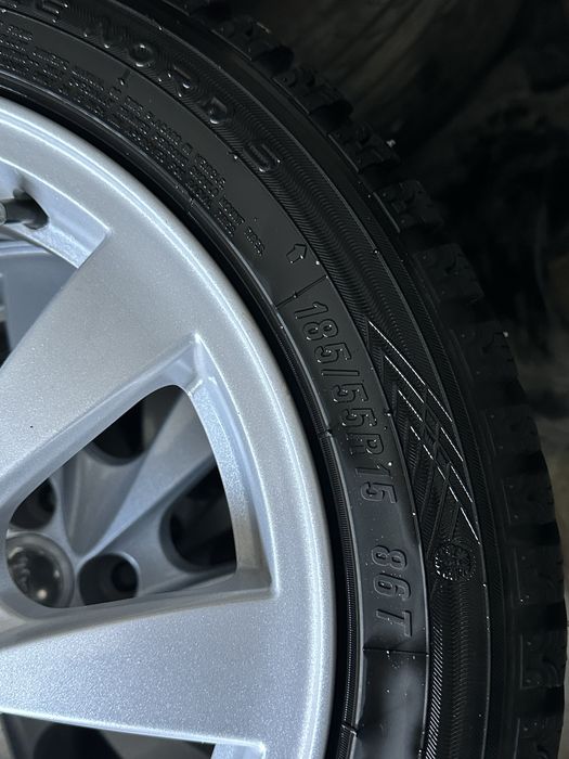 Продам диски с резиной r15
