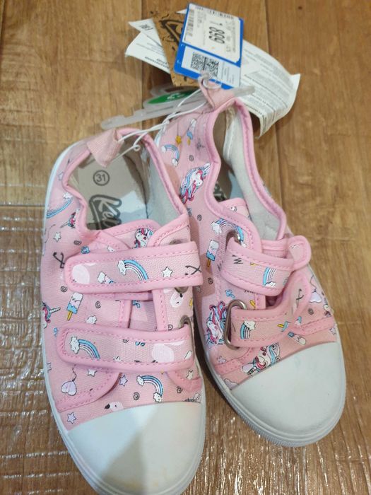 Детская обувь новая